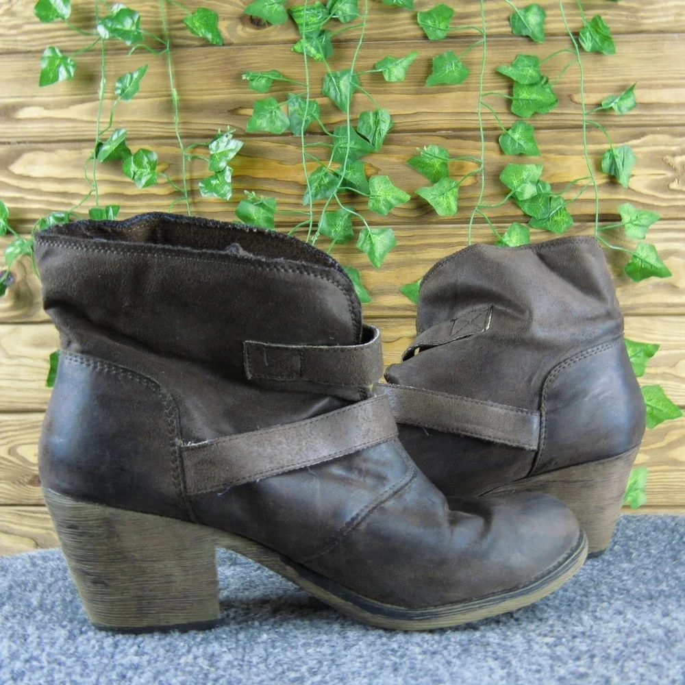 Rocket Dog Women's 9 Brown Faux Leather Ankle Boots Western‎ Style Buckle